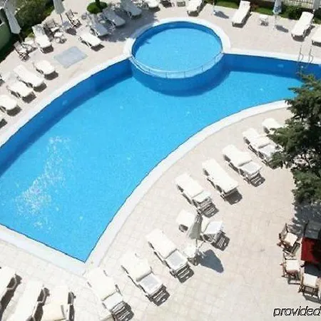 Boomerang - Sunny 酒店