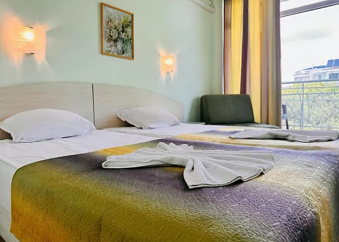 Boomerang - Sunny Хотел