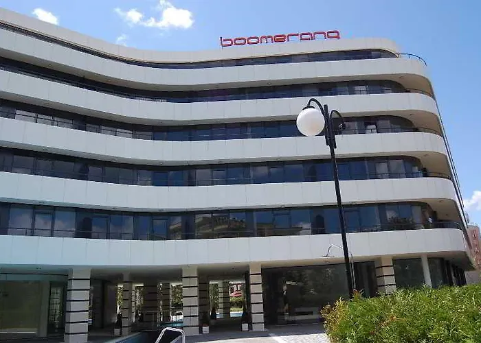 Boomerang - Sunny 3*