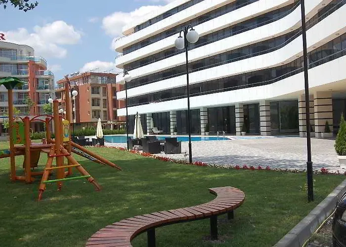 Boomerang - Sunny Хотел 3*