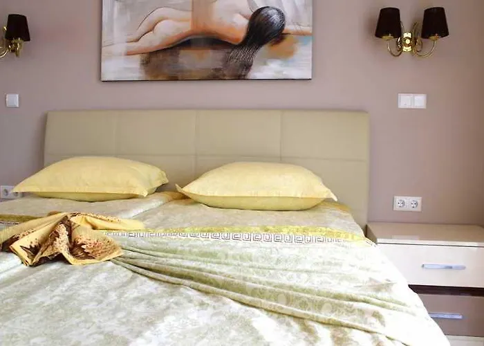 Boomerang - Sunny Отель 3*