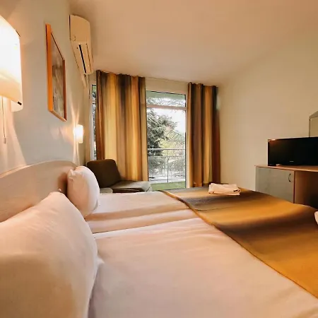 Hotel Boomerang - Sunny 3*