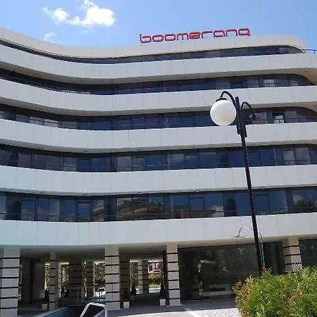 Boomerang - Sunny 3*